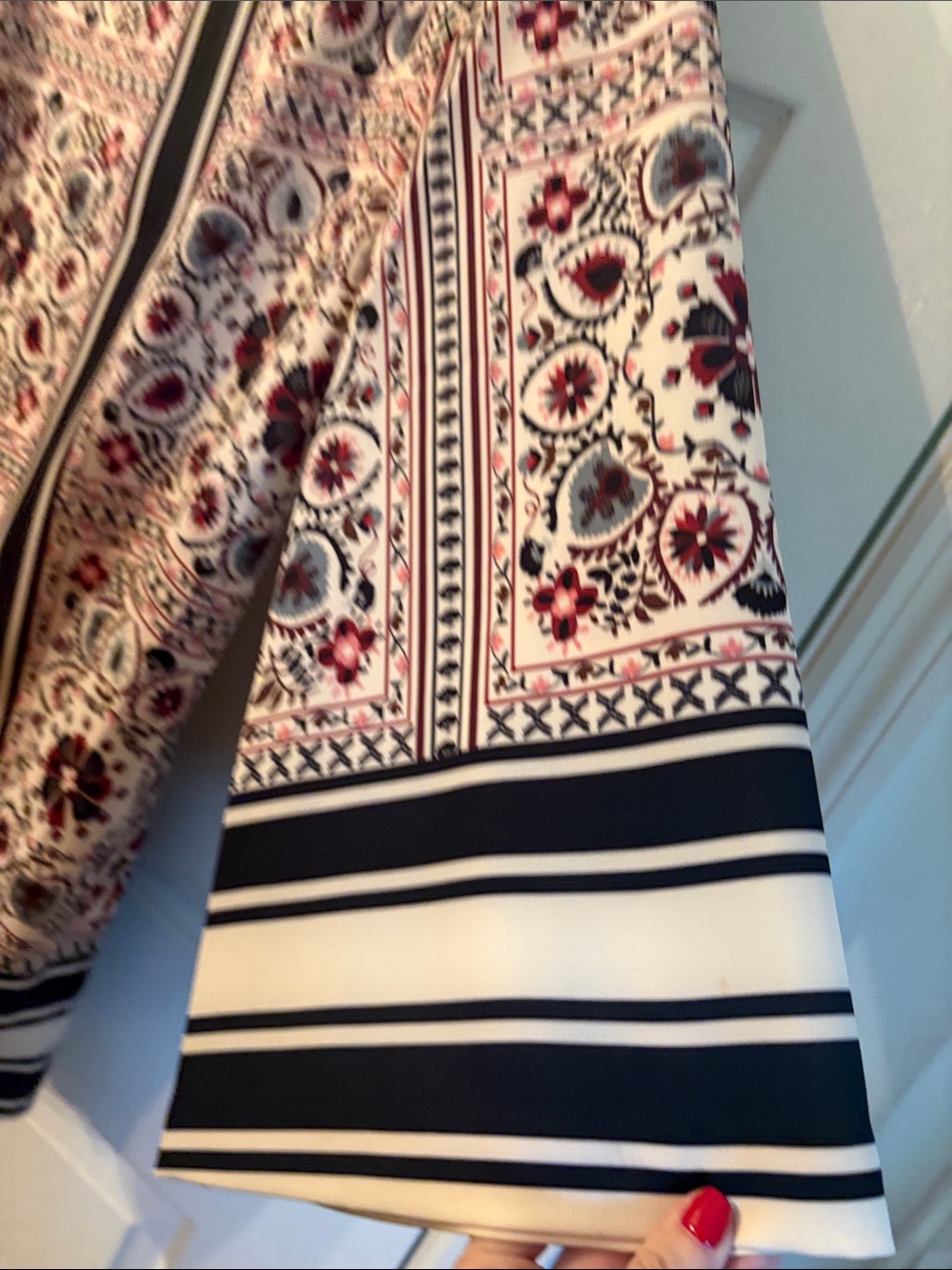 TUCKERNUCK Patchwork Floral Mini Jamie Dress Bell Sleeve Size Medium - Picture 7 of 10